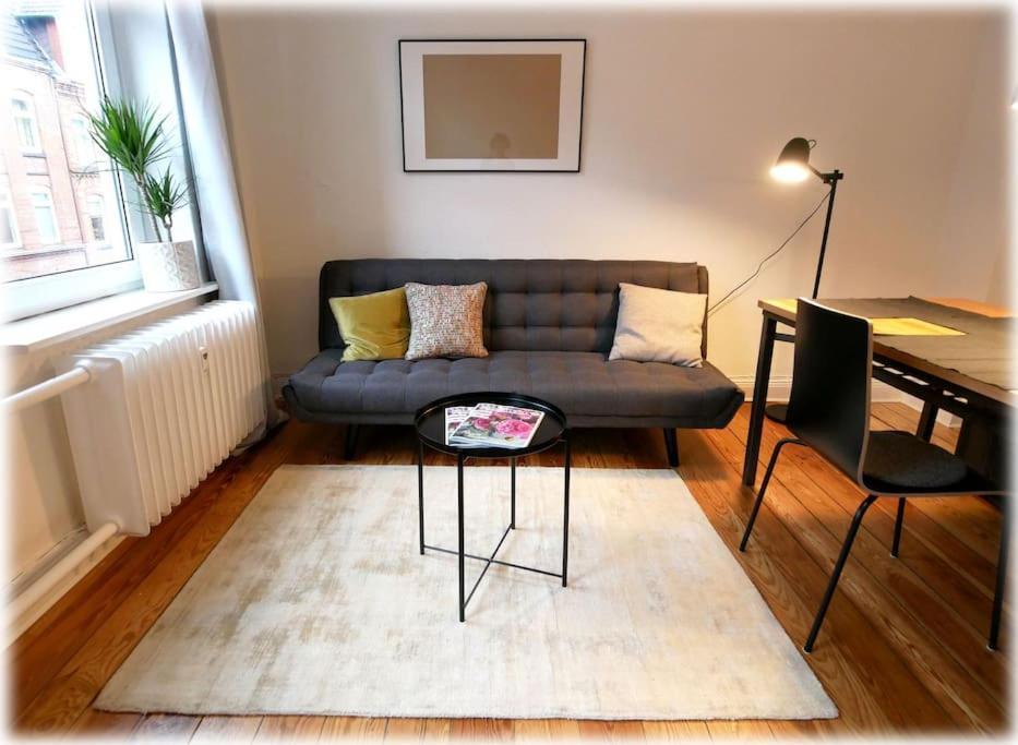 Gemuetlich - 2 Zimmer-Altbau, 24H Check-In Kiel Eksteriør bilde