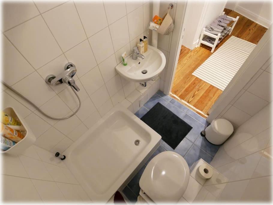 Gemuetlich - 2 Zimmer-Altbau, 24H Check-In Kiel Eksteriør bilde